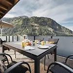 Platzhirsch & Apartment
