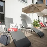 Platzhirsch & Apartment Mayrhofen