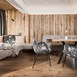 Apartment Platzhirsch & Mayrhofen