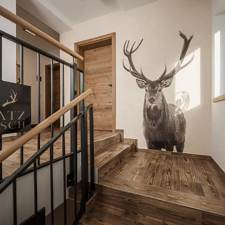 Platzhirsch & דירה