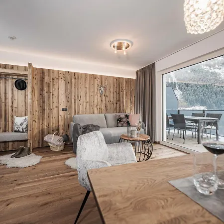 Platzhirsch & Apartamento