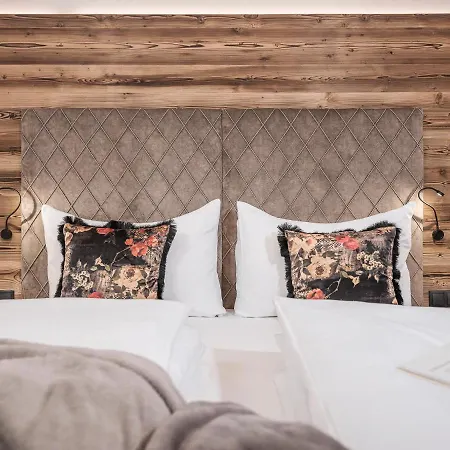 Platzhirsch & * מאיירהופן