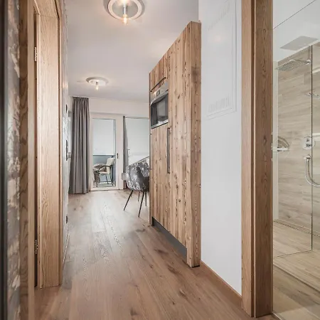 Platzhirsch & Apartamento *