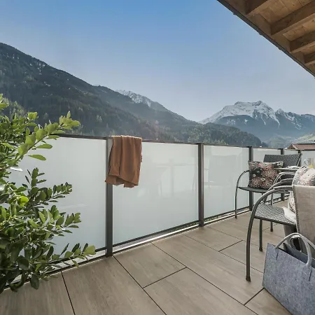 Apartament Platzhirsch & *