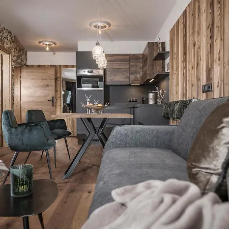 Platzhirsch & Apartament *